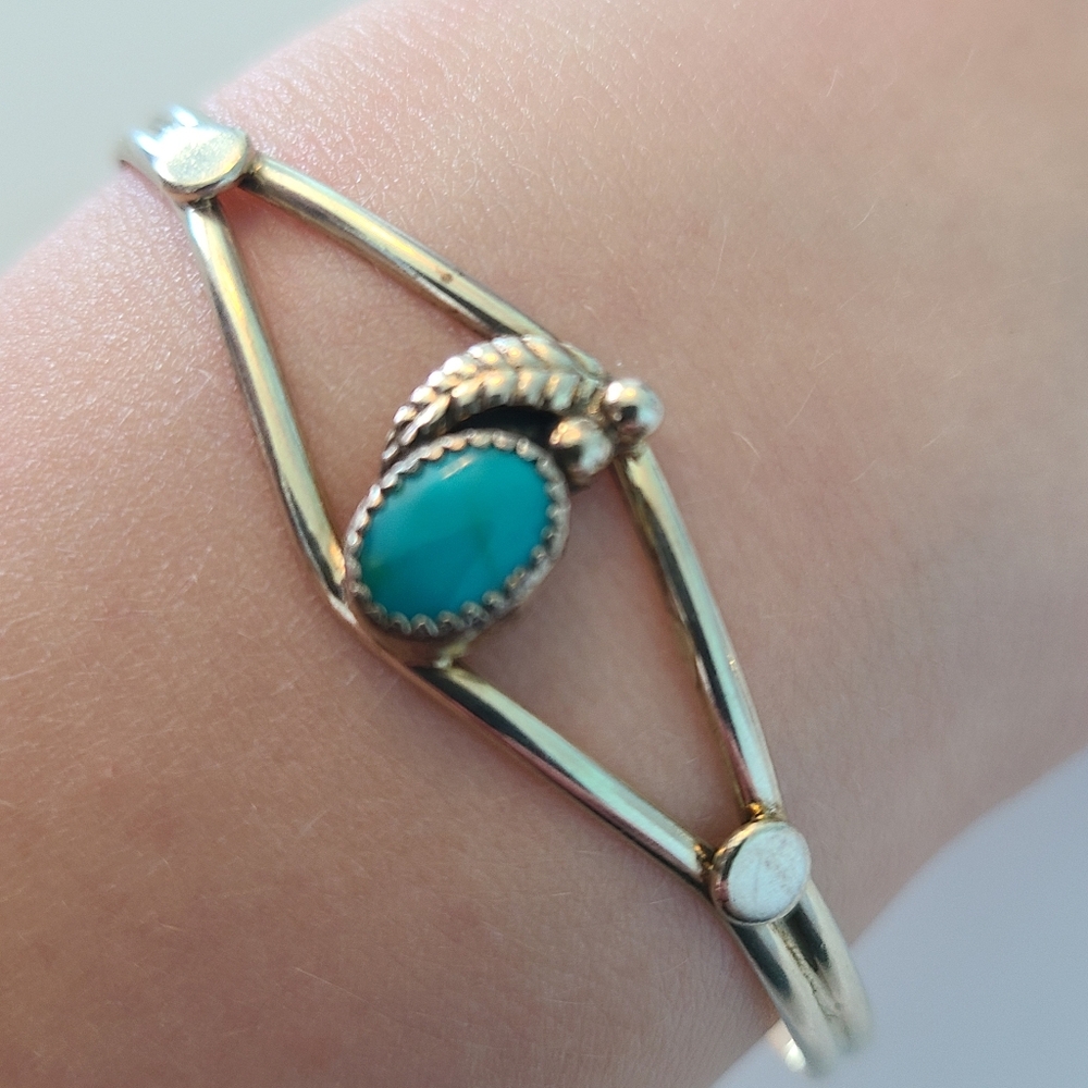 Vintage Navajo Sterling Silver Turquoise Cuff Bracelet Squash Blossom Estate